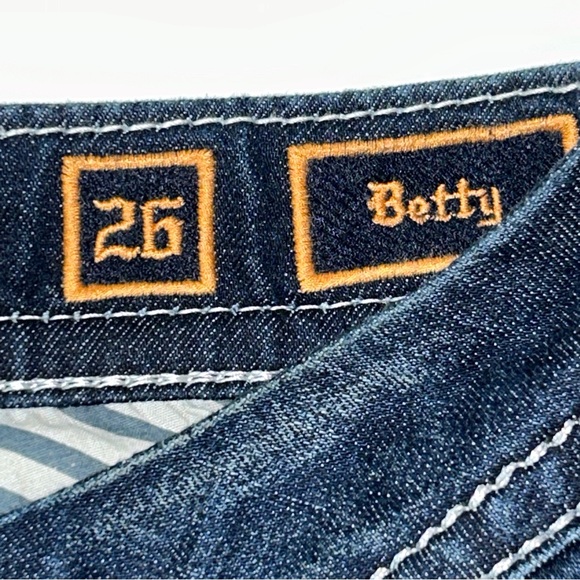 Rock Revival 26 Western Embroidered Betty Dark Wash Easy Bootcut Jeans - Picture 10 of 16